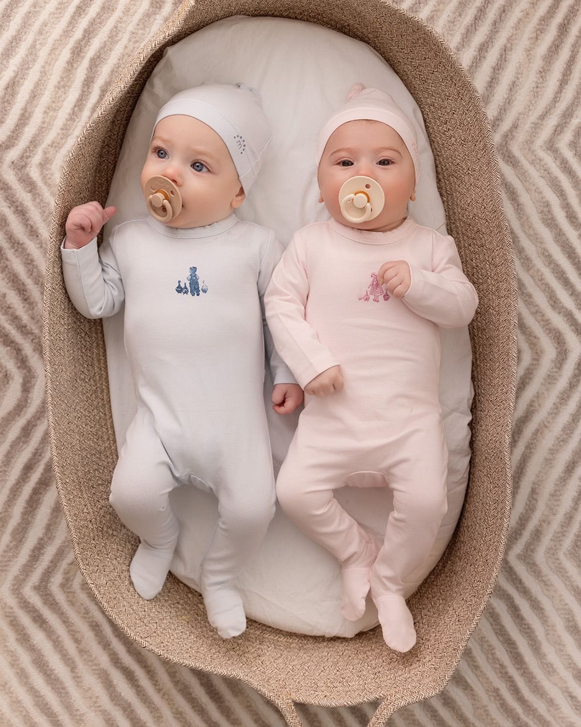 Minimoi Girl And Her Waddling Ducks 2 Pc Footie Set